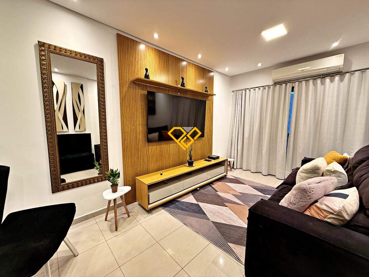 Cobertura à venda no Boqueirão: Sala 1° piso