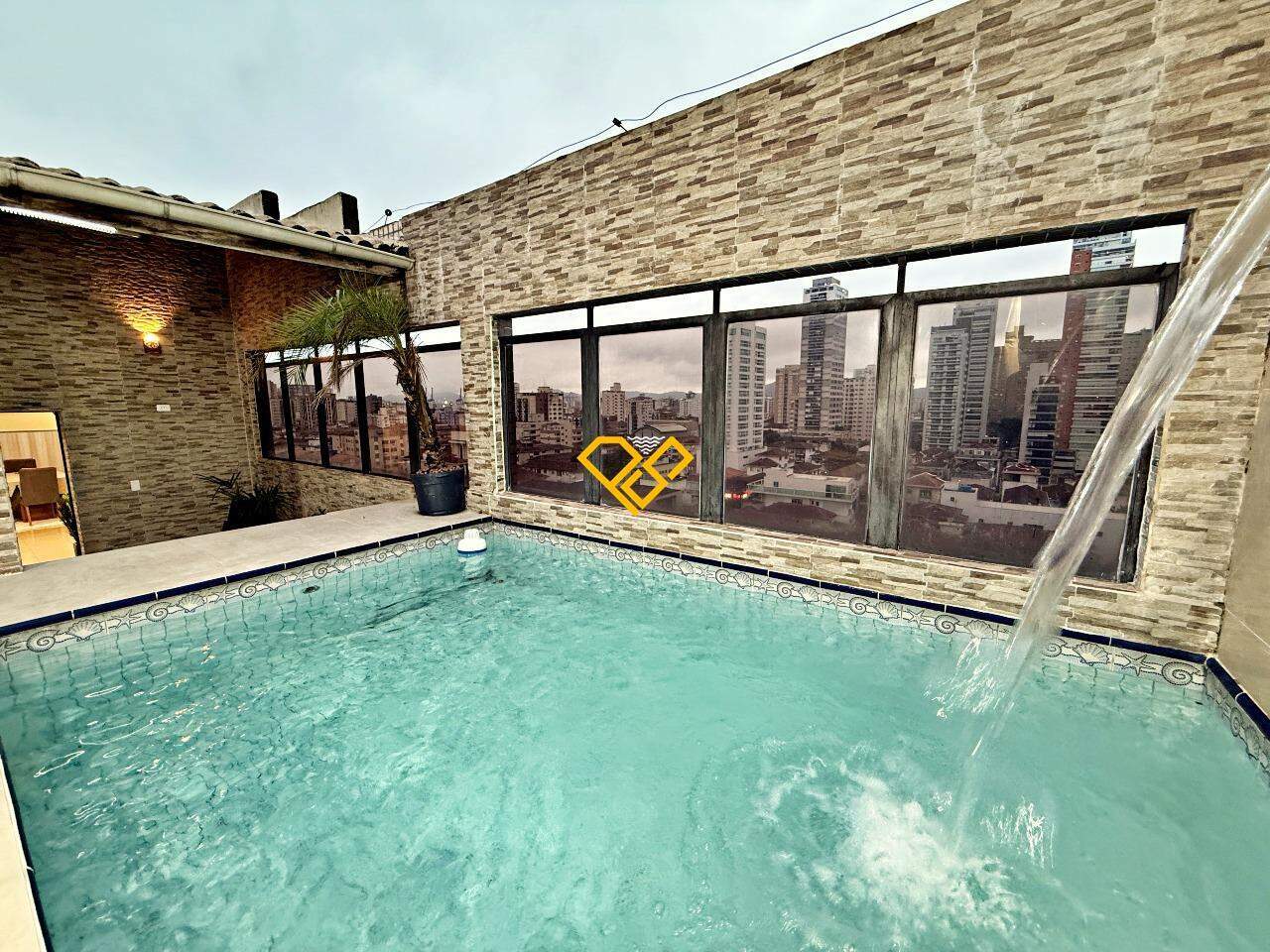 Cobertura à venda no Boqueirão: Piscina