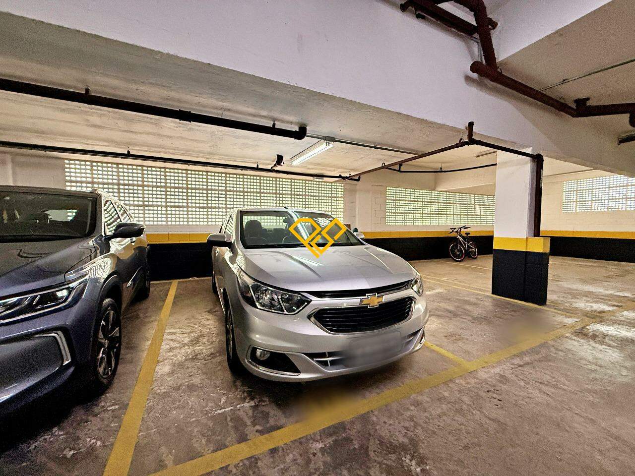 Apartamento à venda no Pompéia: Garagem