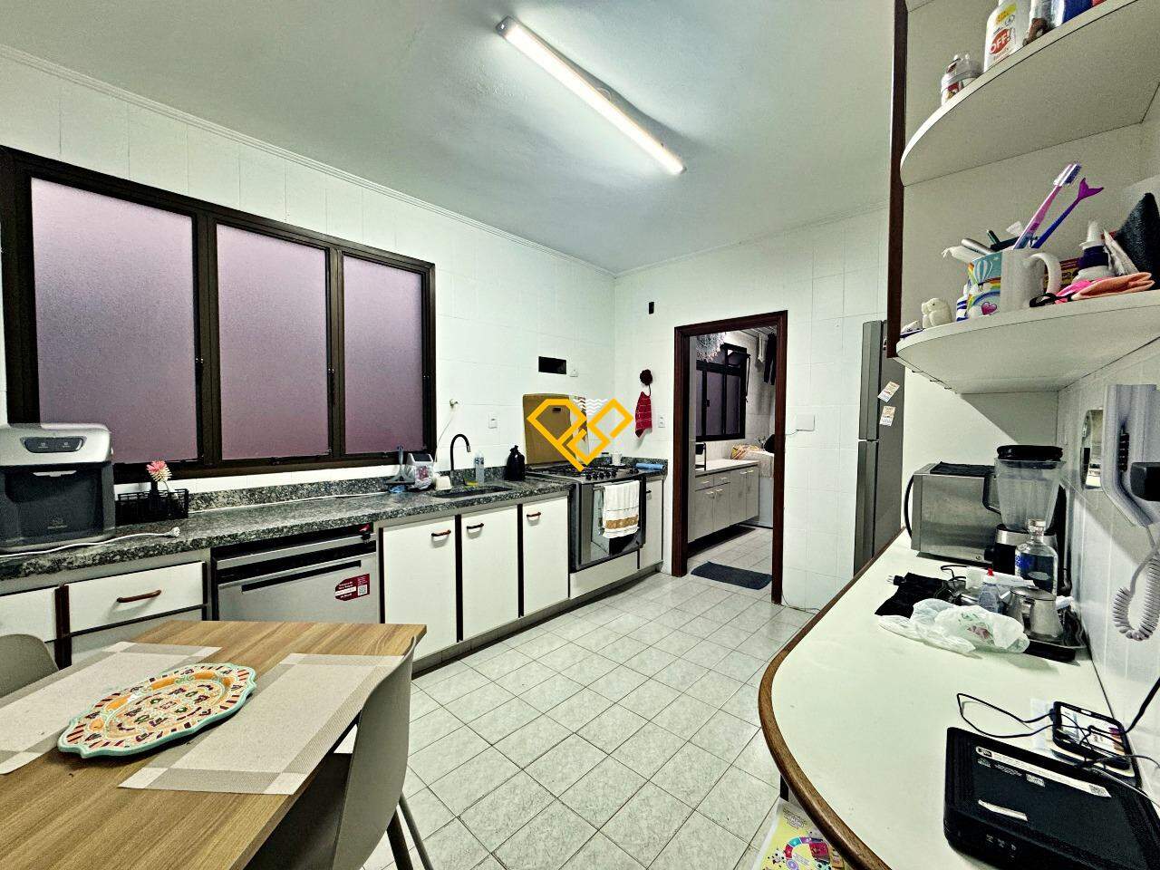 Apartamento à venda no Embaré: Cozinha