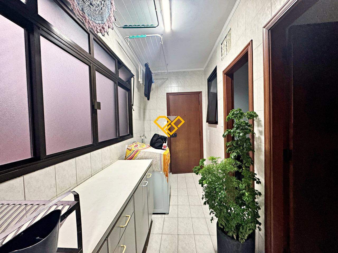 Apartamento à venda no Embaré: Área de serviço