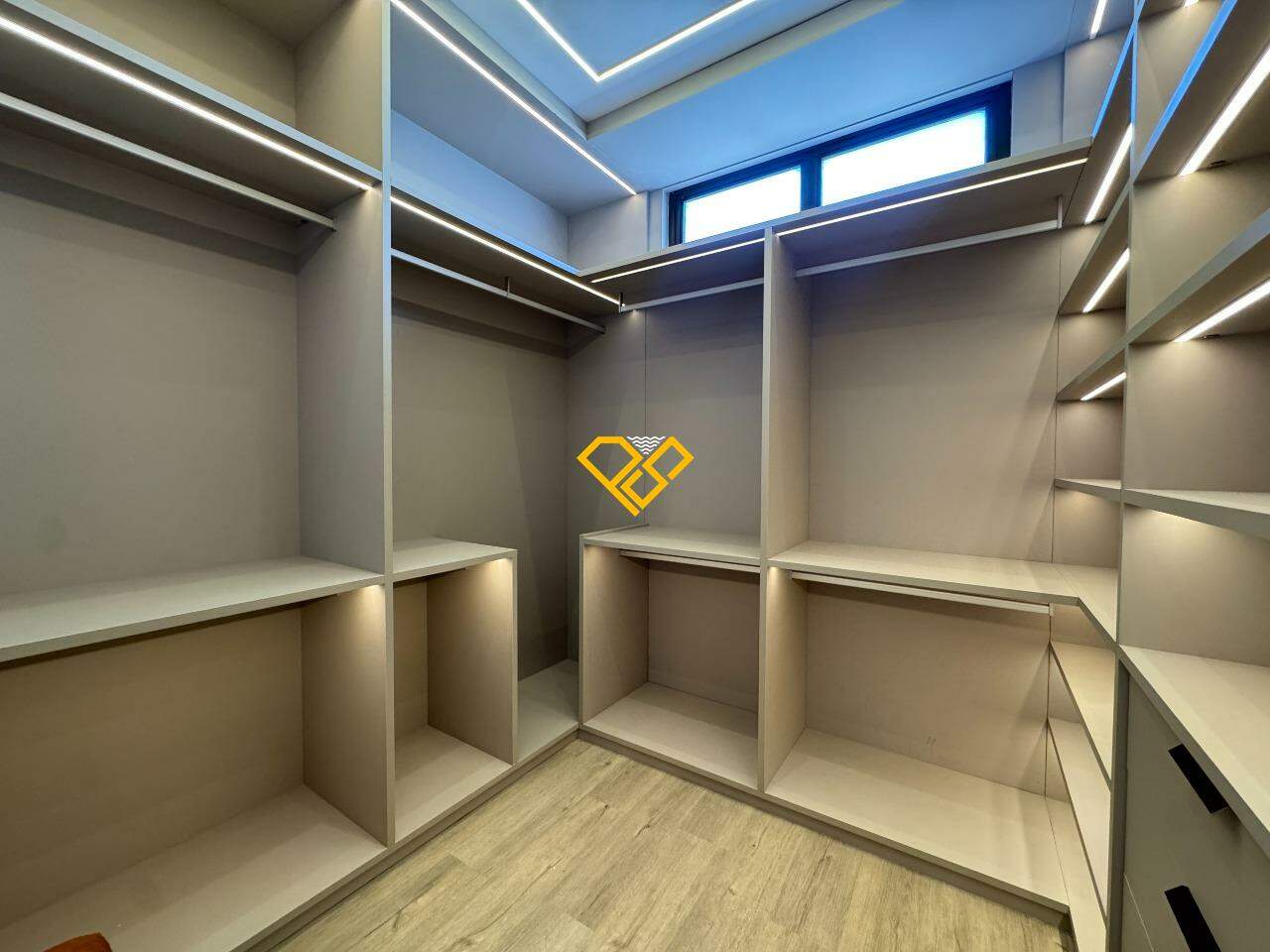 Apartamento à venda no Boqueirão:  Suíte 1 - Closet