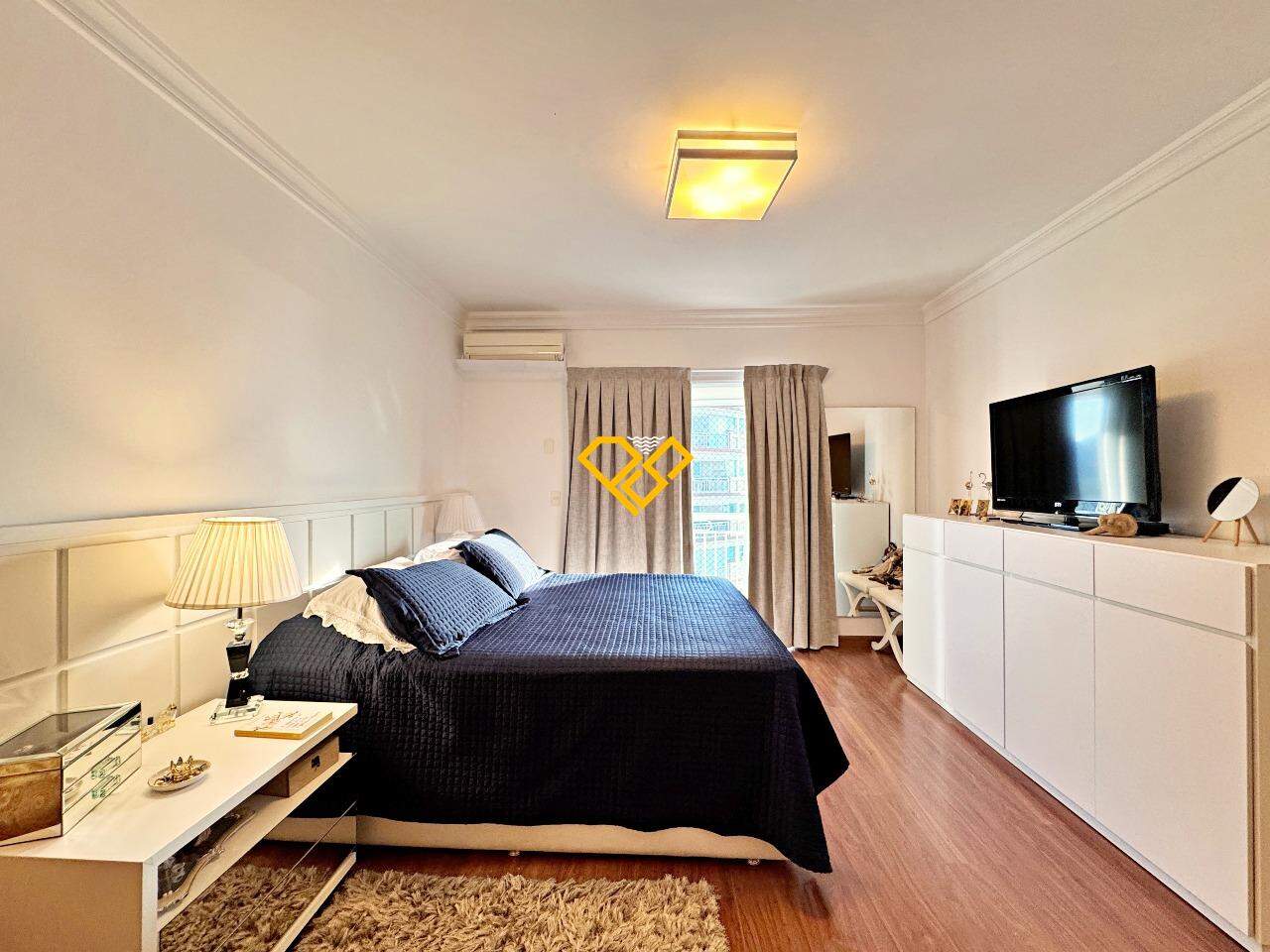Apartamento à venda no Ponta da Praia: Suíte 1 - master