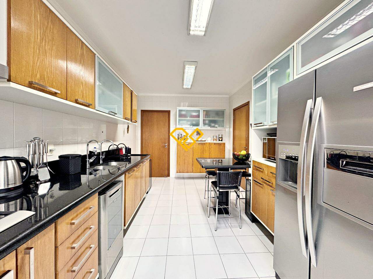 Apartamento à venda no Ponta da Praia: Cozinha