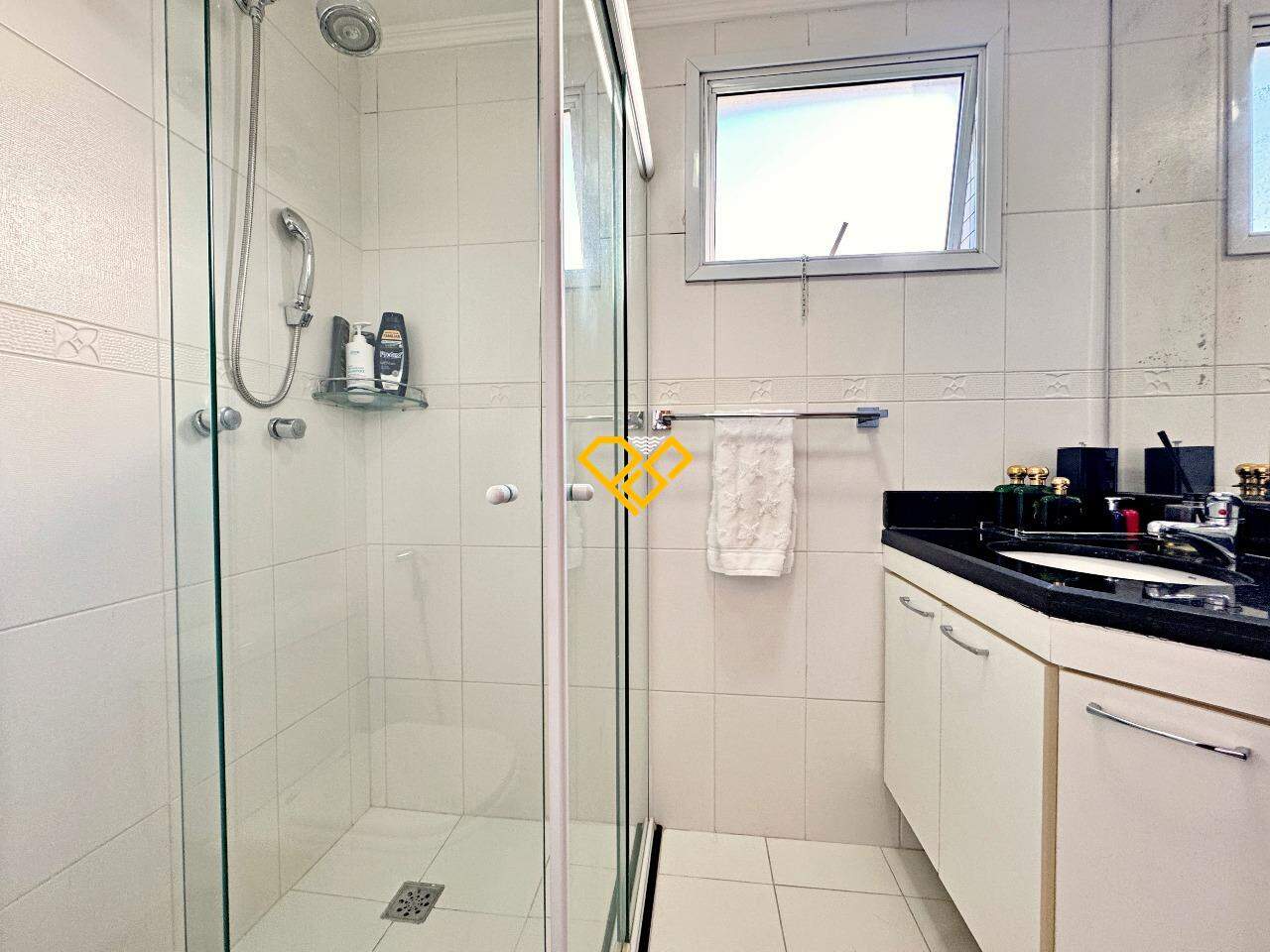 Apartamento à venda no Ponta da Praia: Wc suíte 3