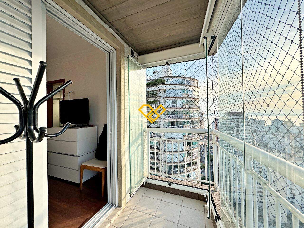 Apartamento à venda no Ponta da Praia: Varanda