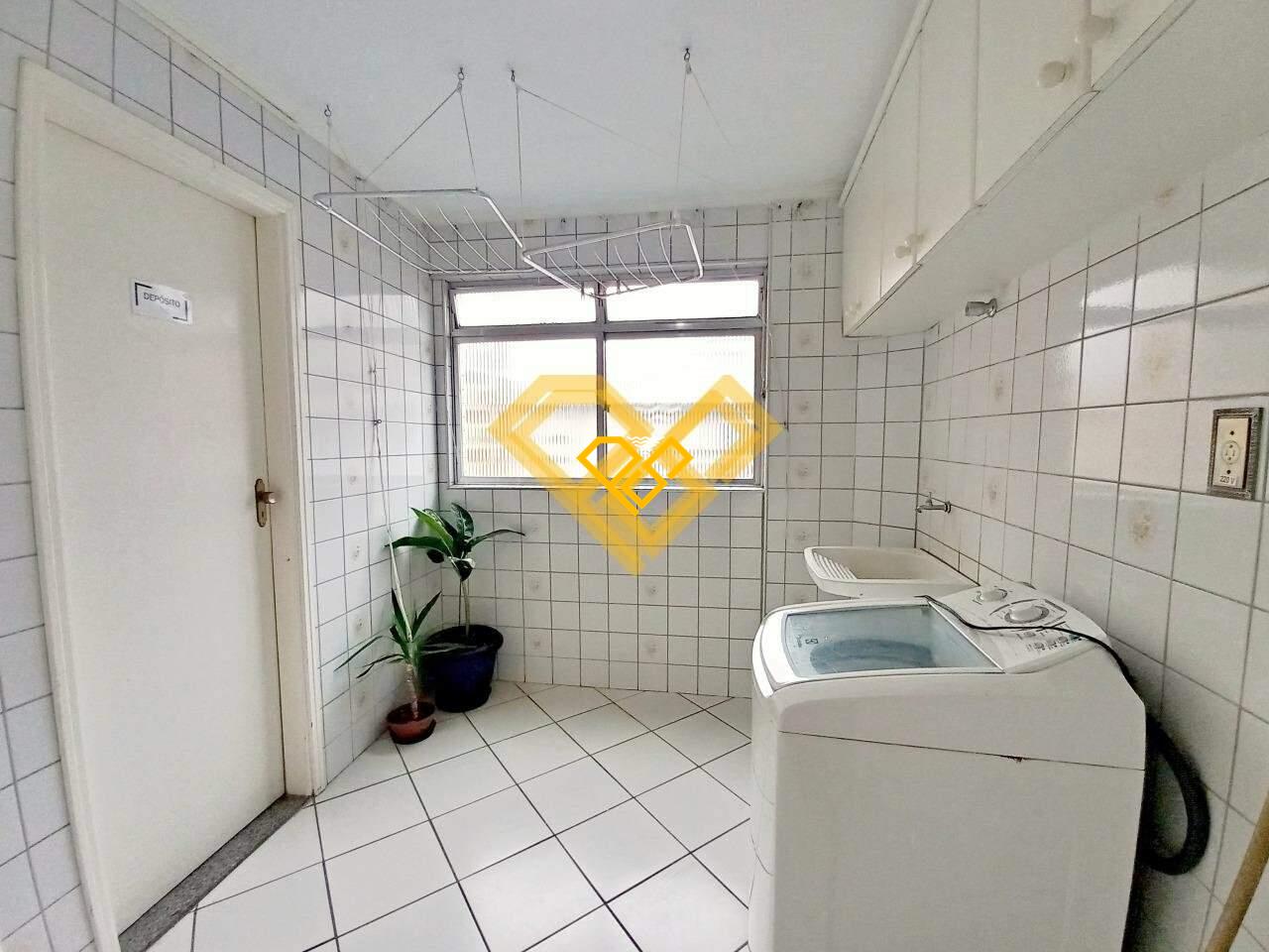 Apartamento à venda no Gonzaga: Área de Serviço