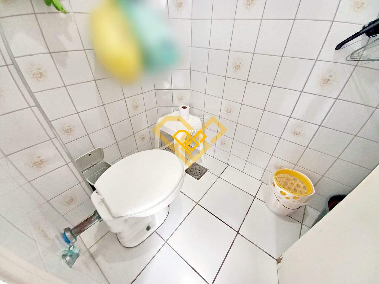 Apartamento à venda no Gonzaga: WC Serviço