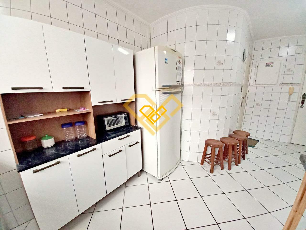 Apartamento à venda no Gonzaga: Cozinha