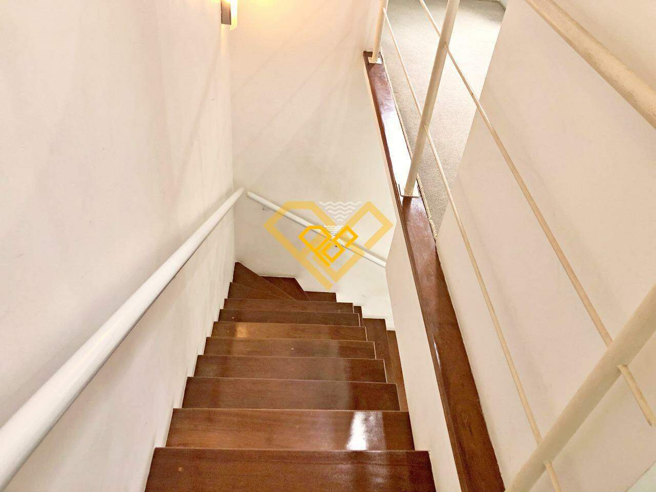 Apartamento Duplex à venda no Gonzaga: 