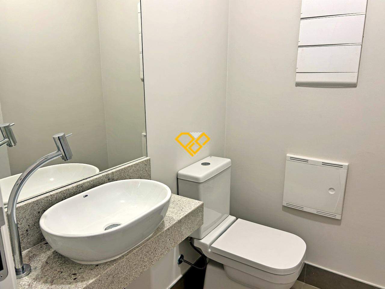 Apartamento à venda no Boqueirão: LAvabo