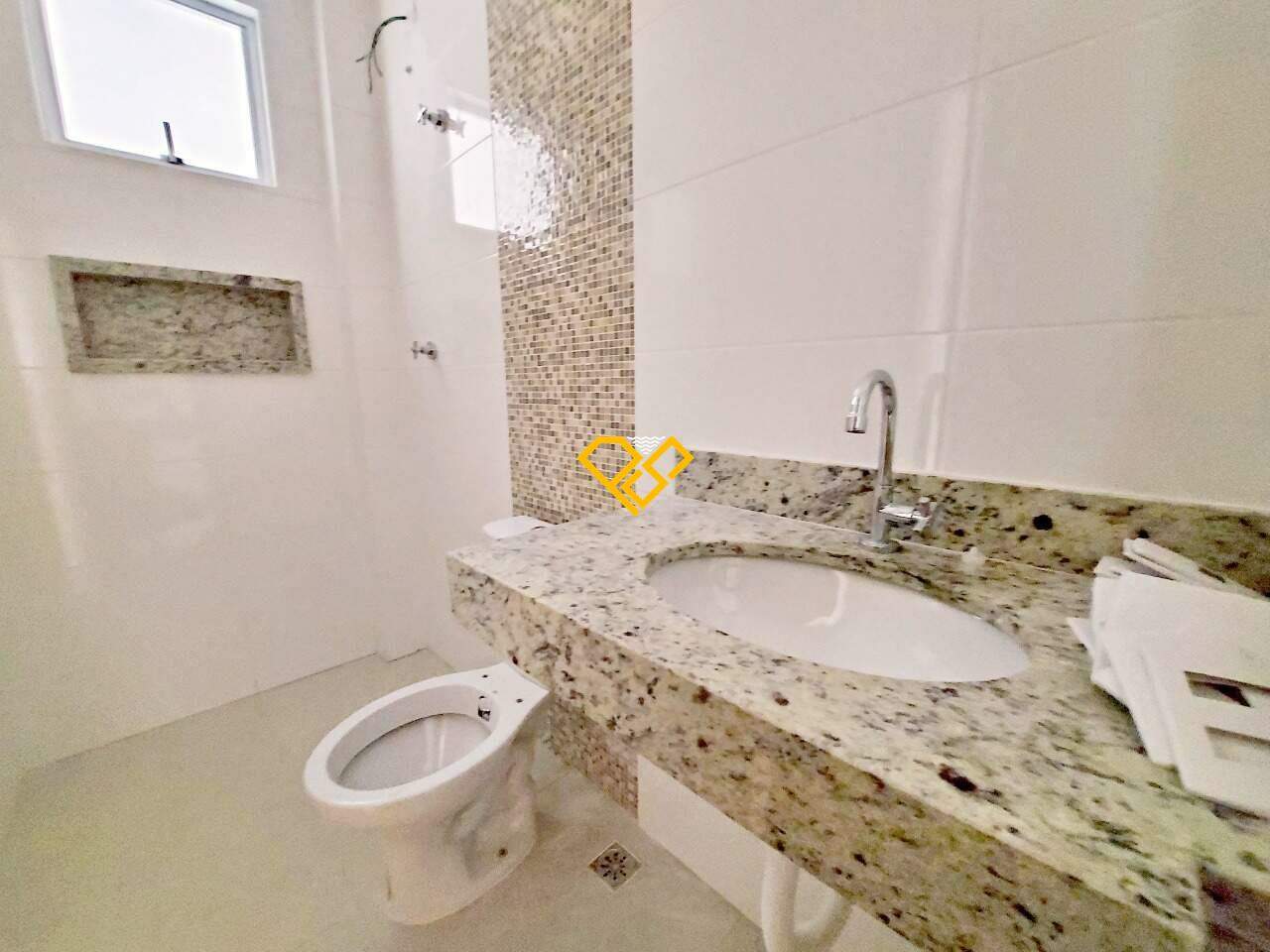 Sobreposta Alta à venda no Campo Grande: WC