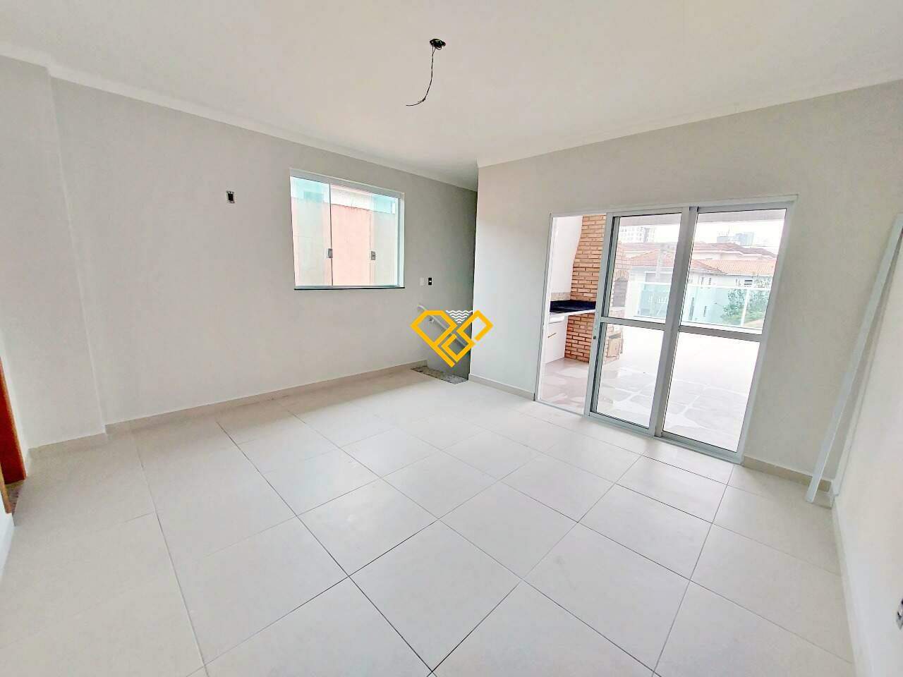 Sobreposta Alta à venda no Campo Grande: sala 