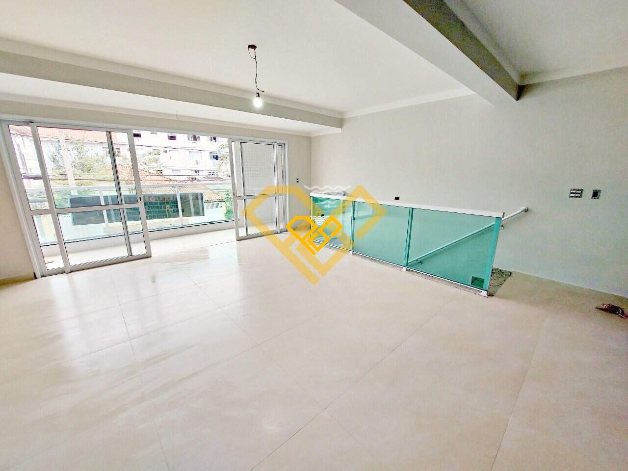 Sobreposta Alta à venda no Campo Grande: Sala