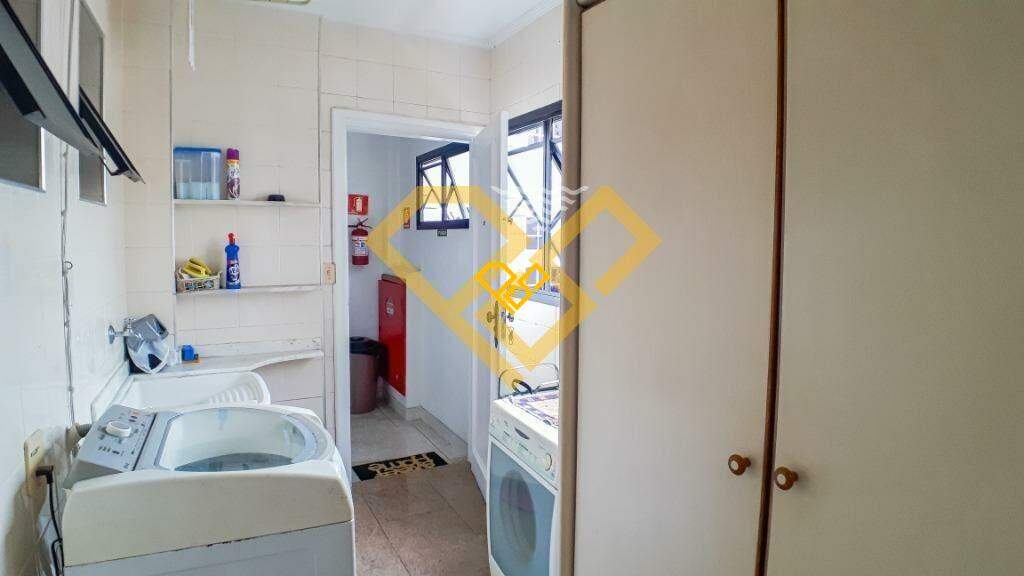 Apartamento à venda no Boqueirão: ÁREA DE SERVIÇO