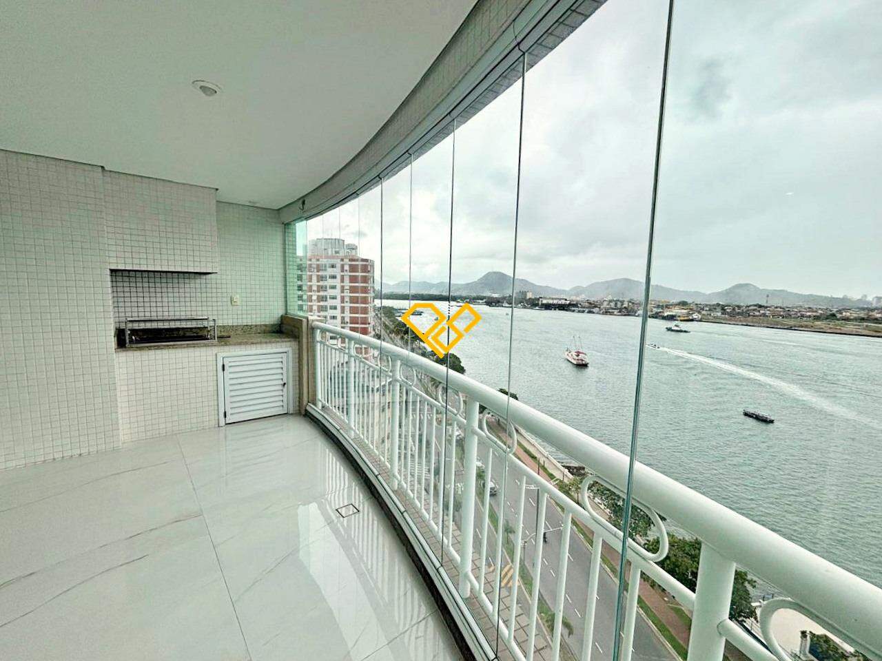 Apartamento à venda no Ponta da Praia: Varanda