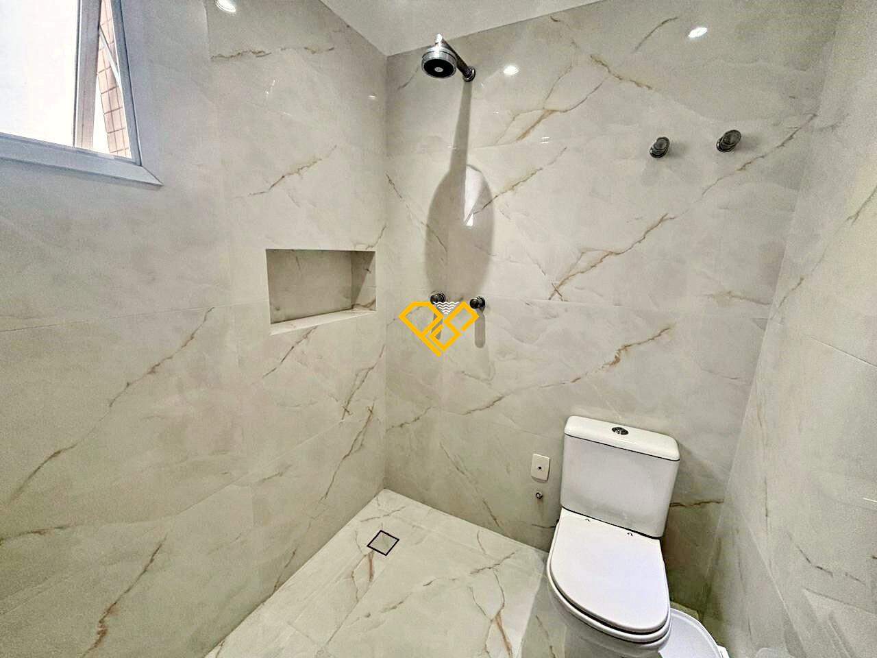 Apartamento à venda no Ponta da Praia: Wc suíte 2