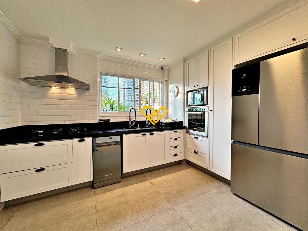 Garden à venda no Embaré: Cozinha