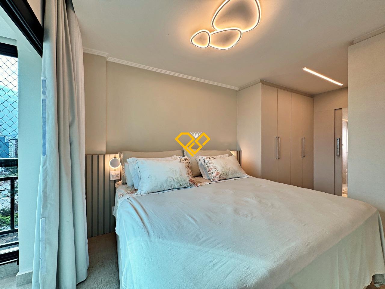 Garden à venda no Embaré: Suíte 1