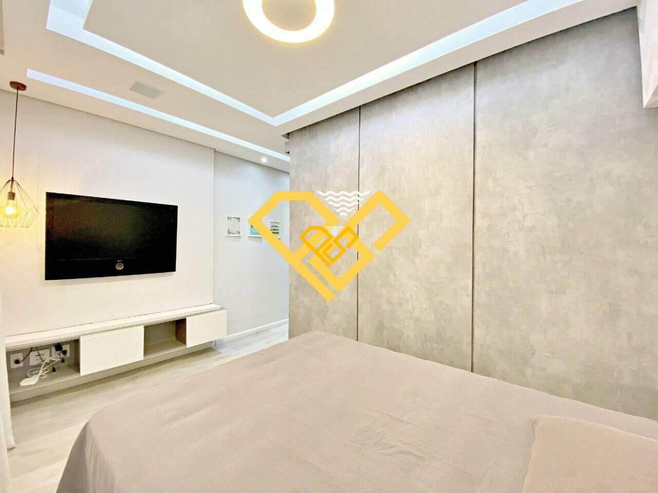 Cobertura à venda no Embaré: 