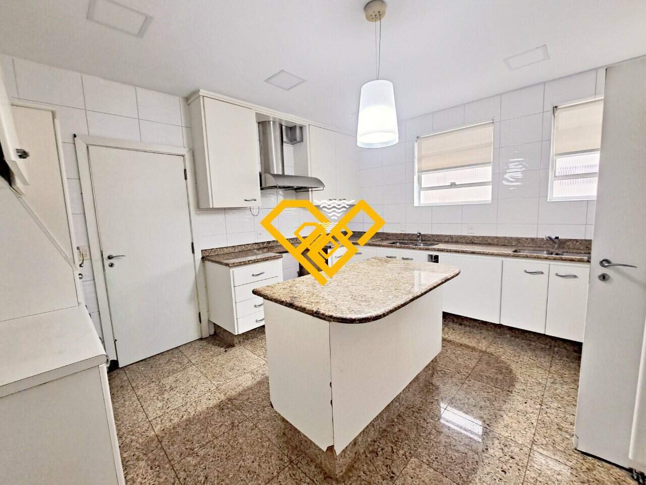 Apartamento à venda no Gonzaga: 