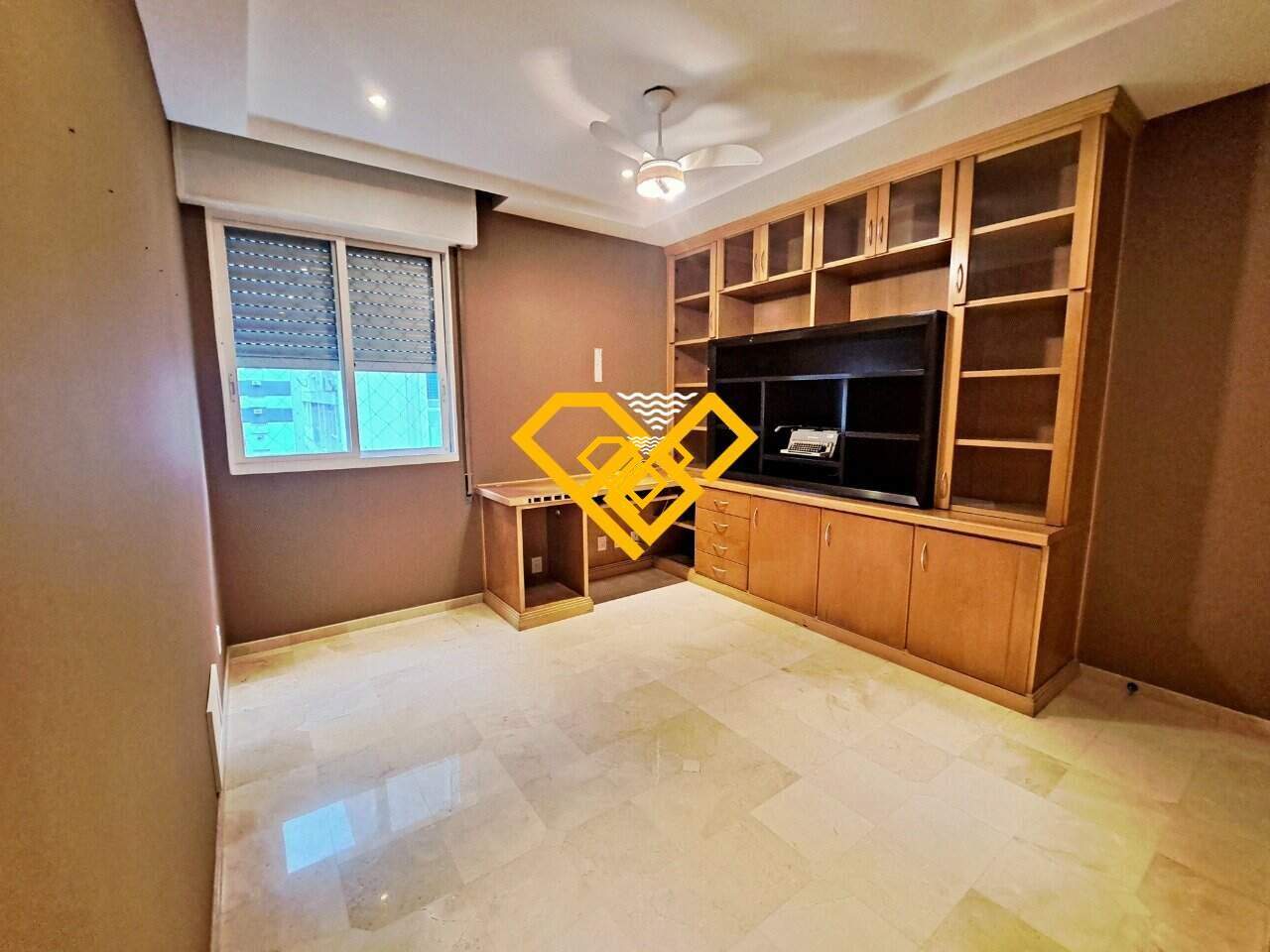 Apartamento à venda no Gonzaga: 