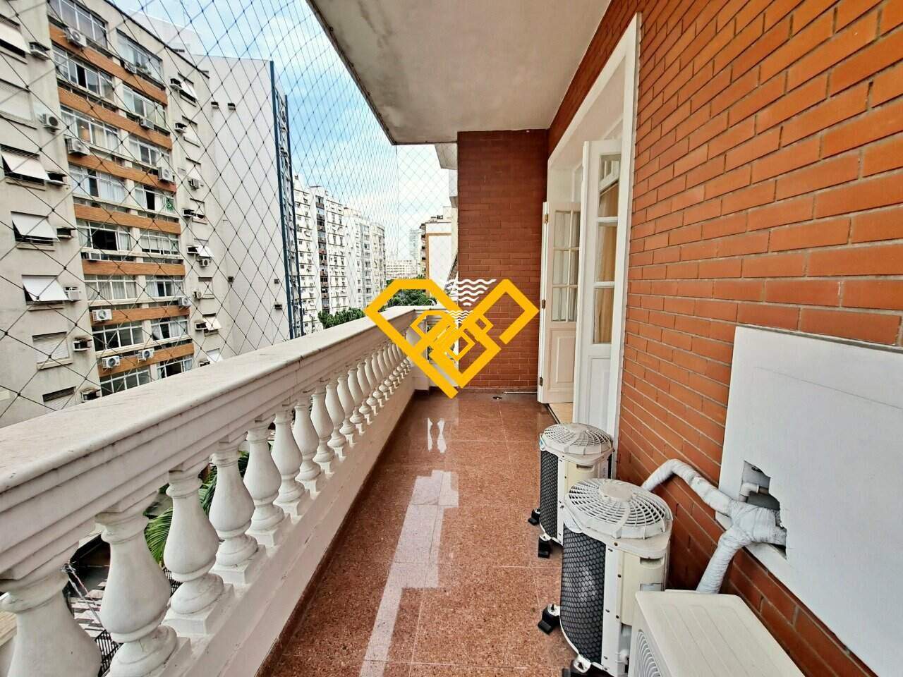 Apartamento à venda no Gonzaga: 