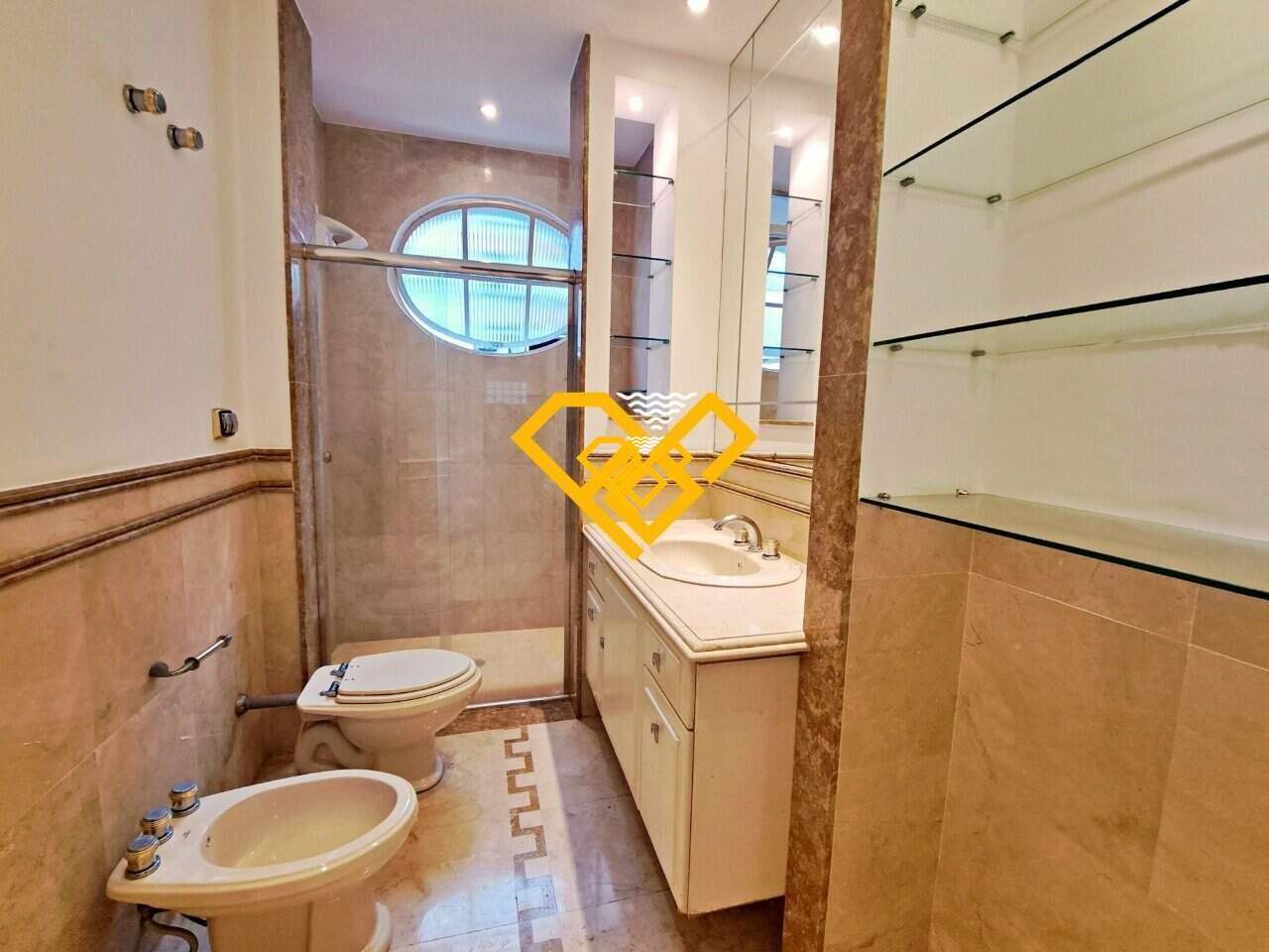 Apartamento à venda no Gonzaga: 