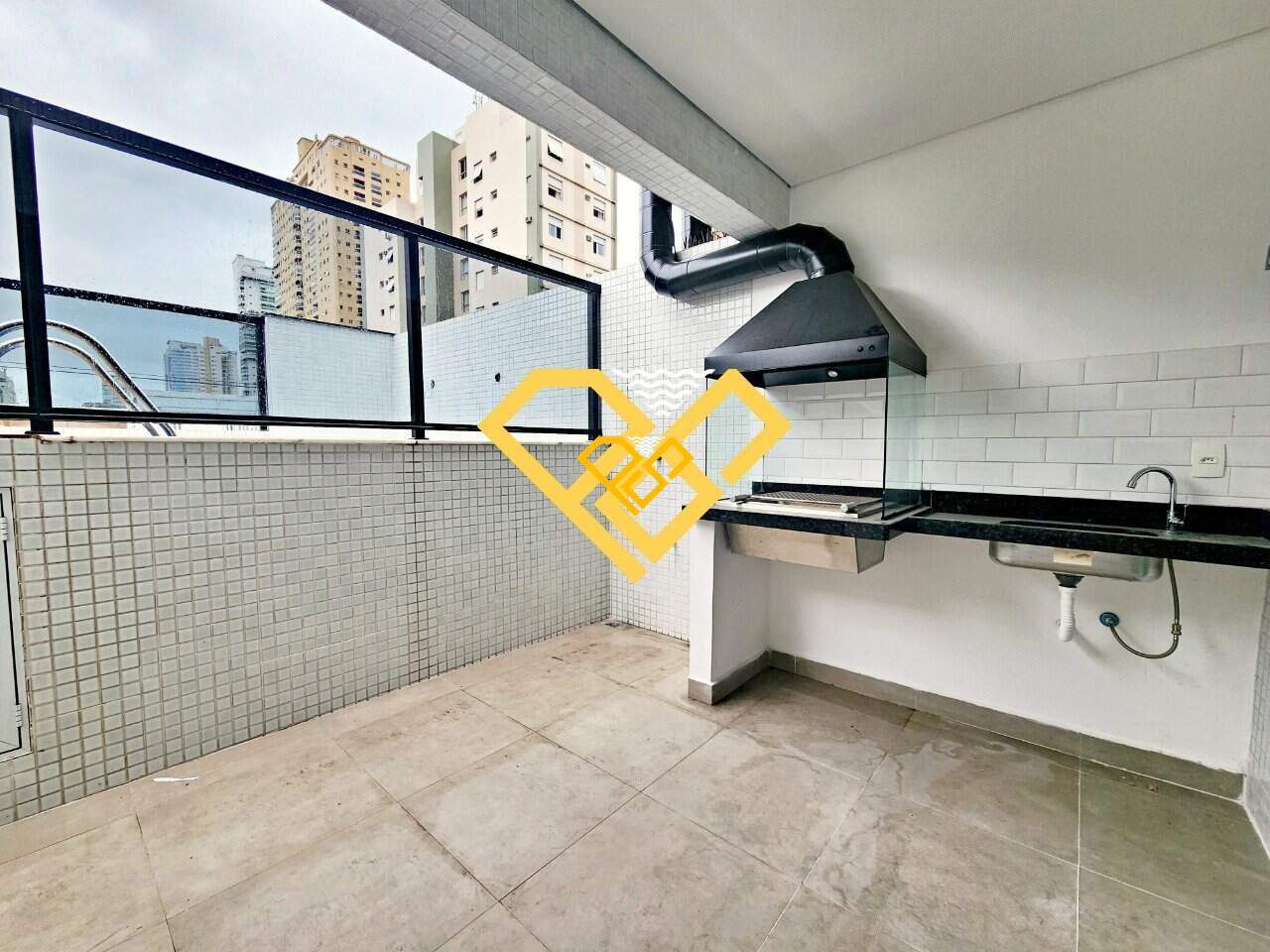 Casa à venda no Embaré: 