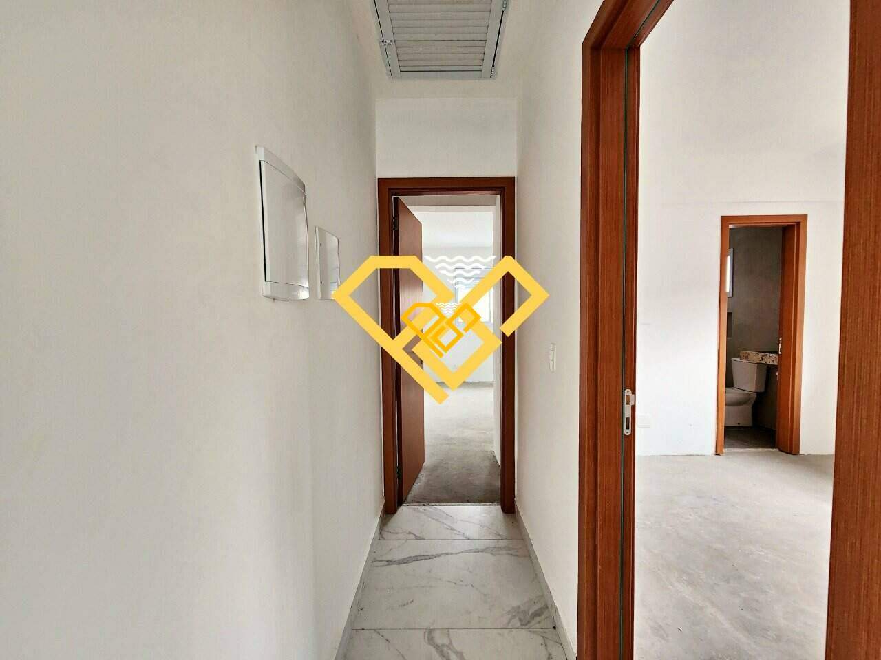 Casa à venda no Embaré: 