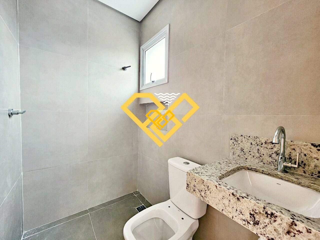 Casa à venda no Embaré: 