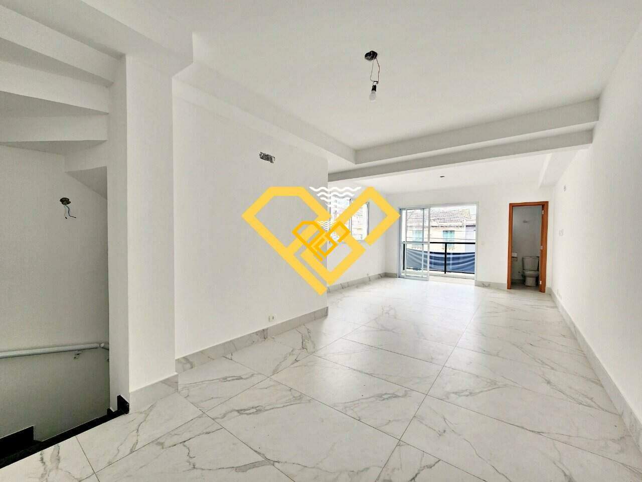 Casa à venda no Embaré: 