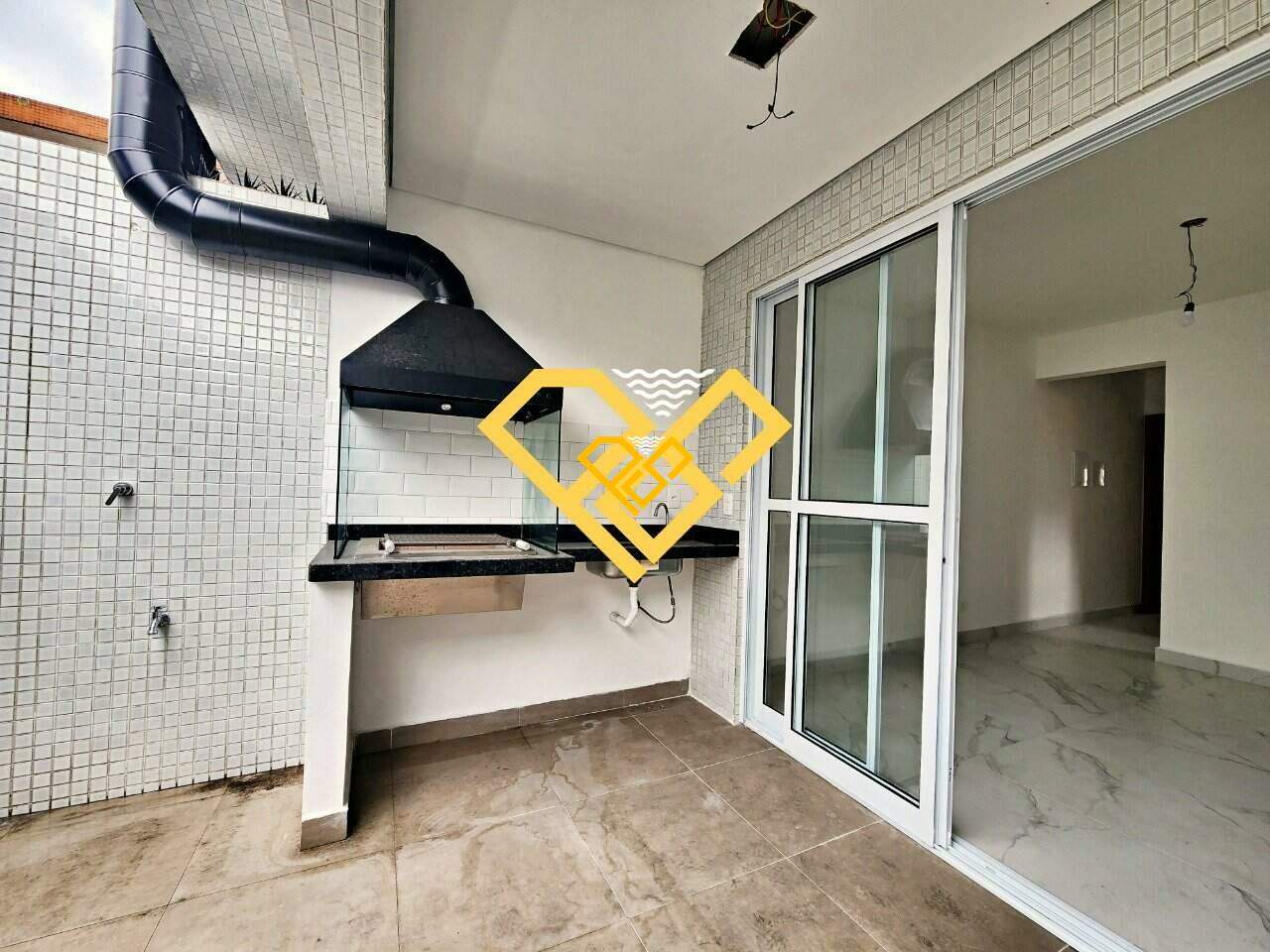 Casa à venda no Embaré: 
