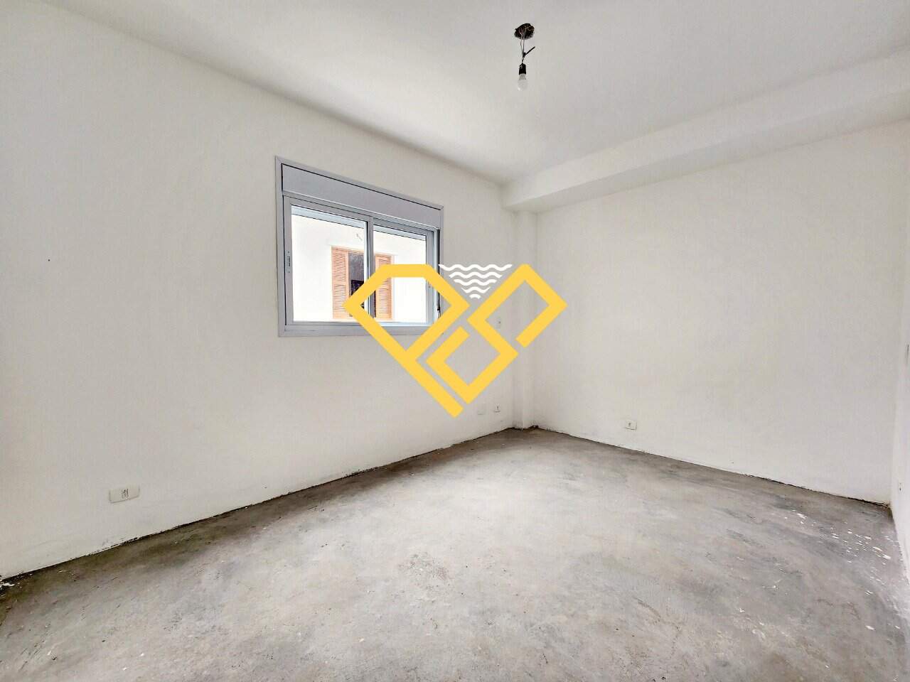 Casa à venda no Embaré: 