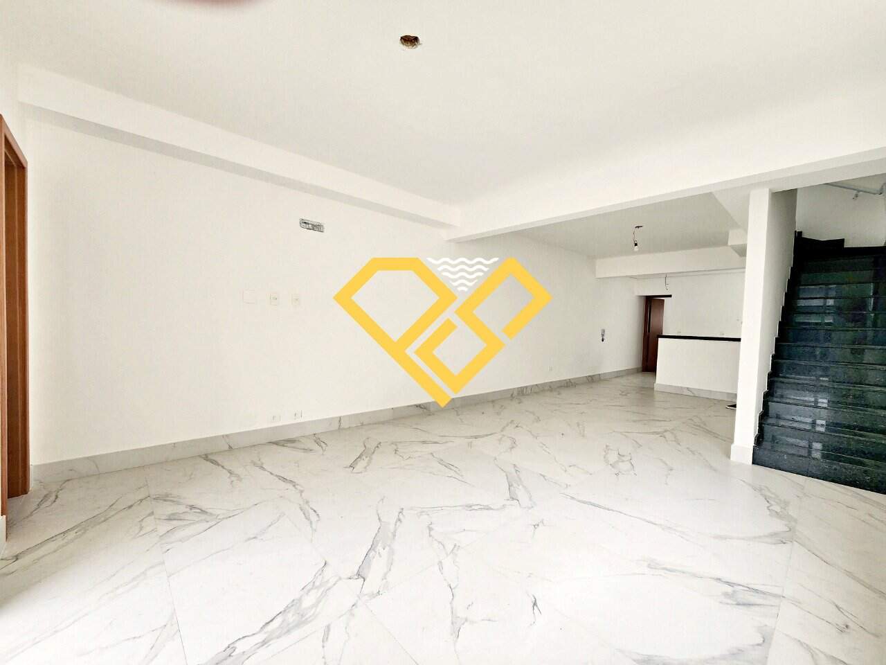 Casa à venda no Embaré: 