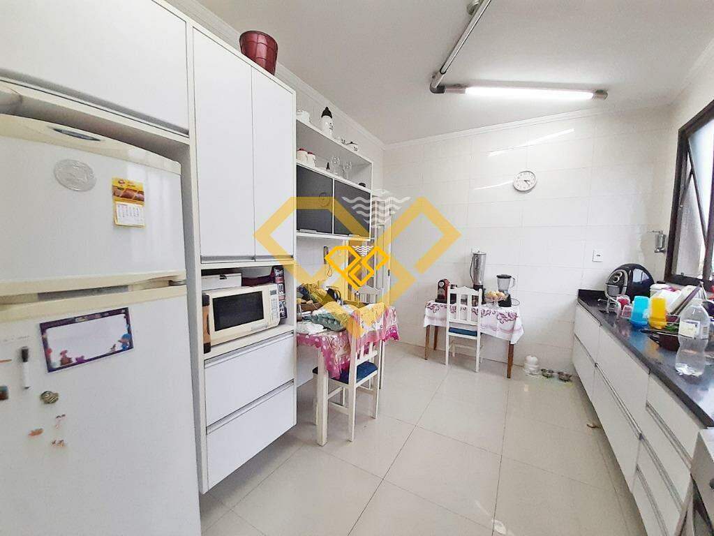 Apartamento à venda no Embaré: COZINHA