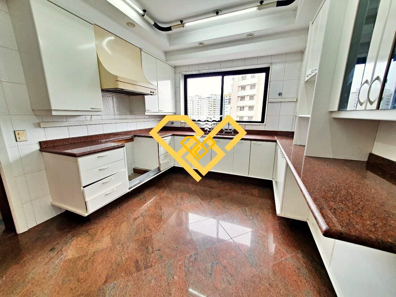 Apartamento à venda no Embaré: COZINHA