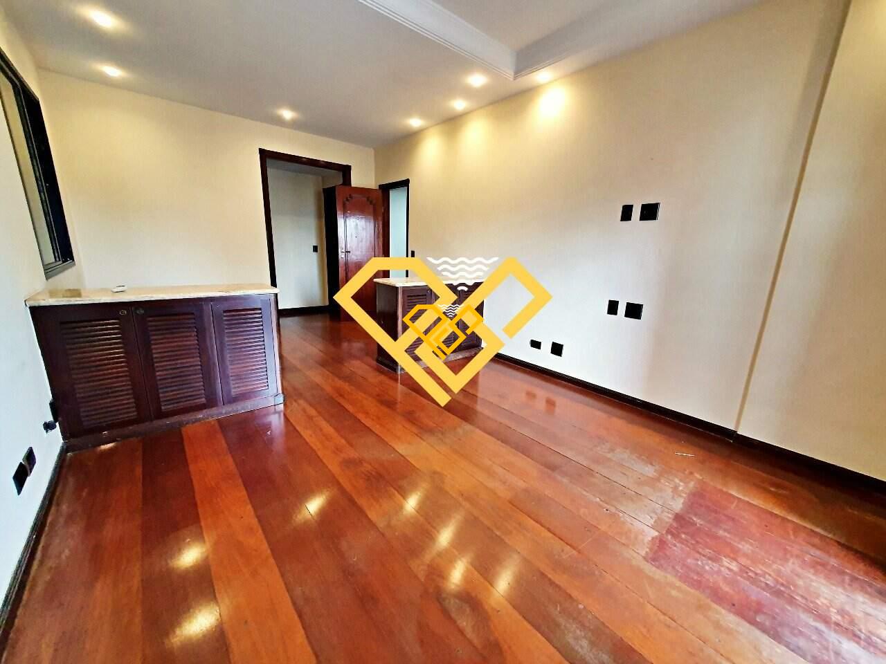 Apartamento à venda no Embaré: SUÍTE  2