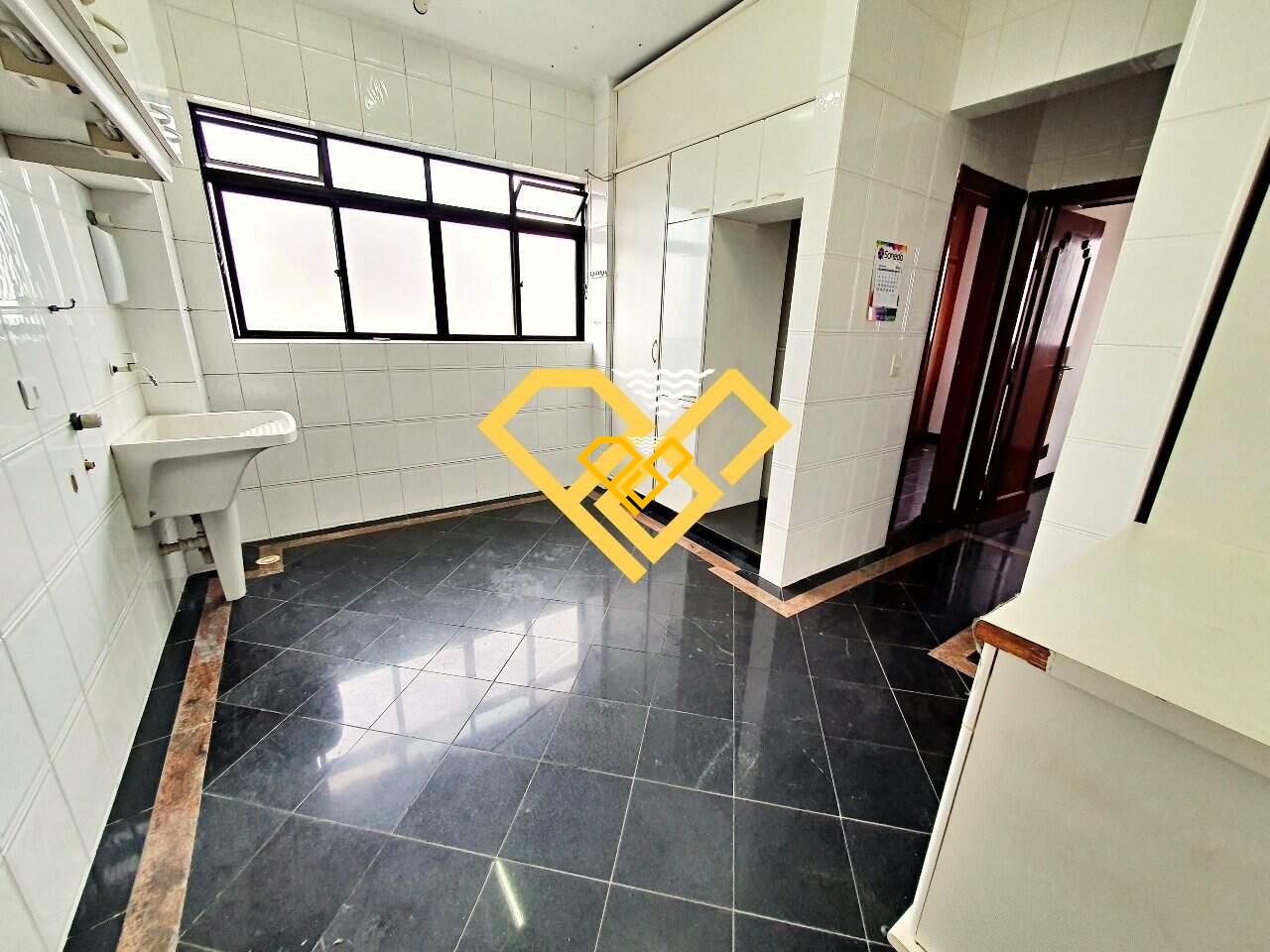 Apartamento à venda no Embaré: ÁREA DE SERVIÇO