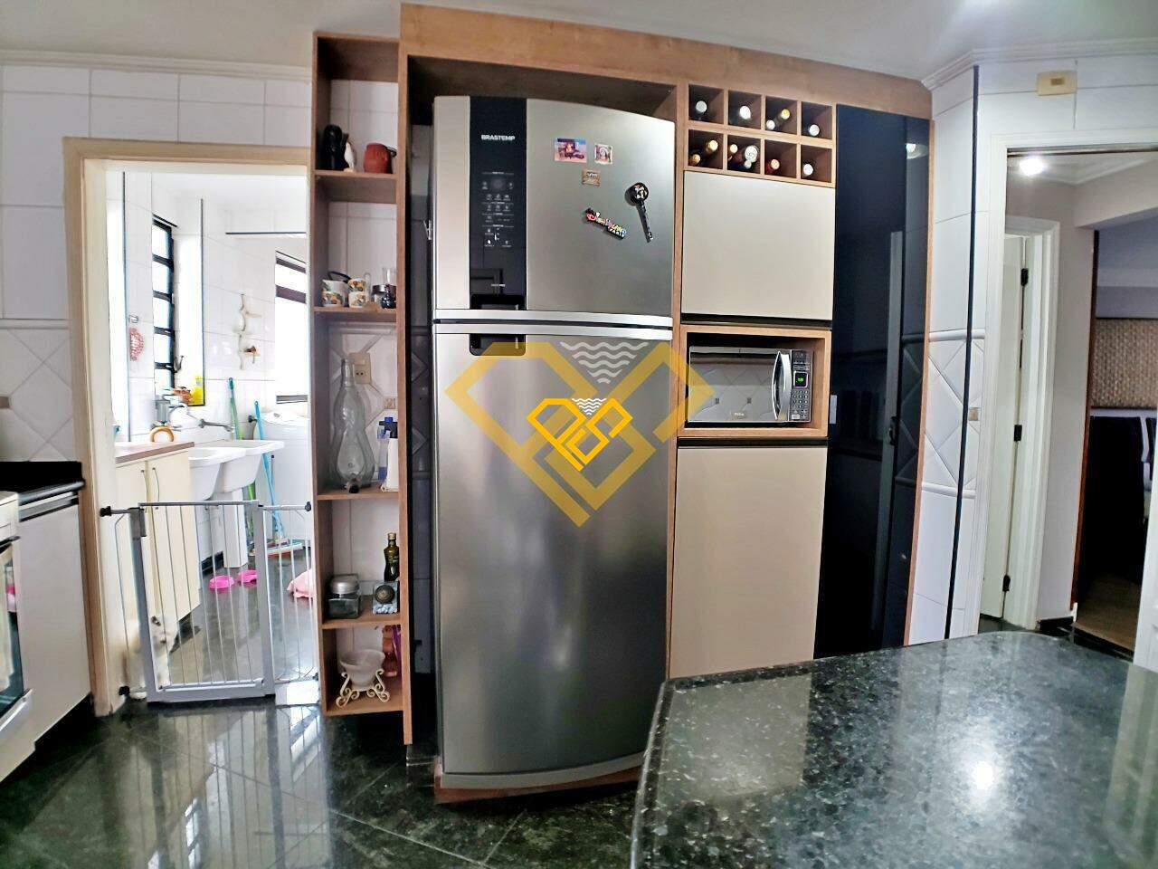 Apartamento à venda no Ponta da Praia: COZINHA