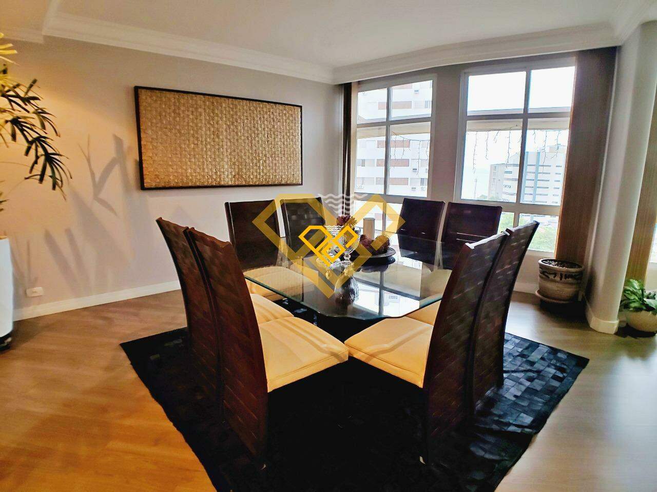 Apartamento à venda no Ponta da Praia: SALA DE JANTAR