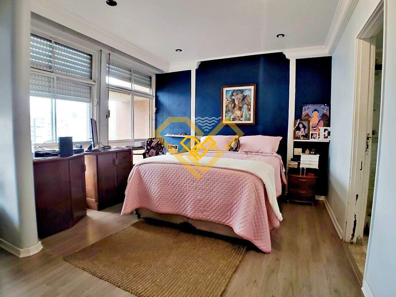 Apartamento à venda no Ponta da Praia: SUÍTE
