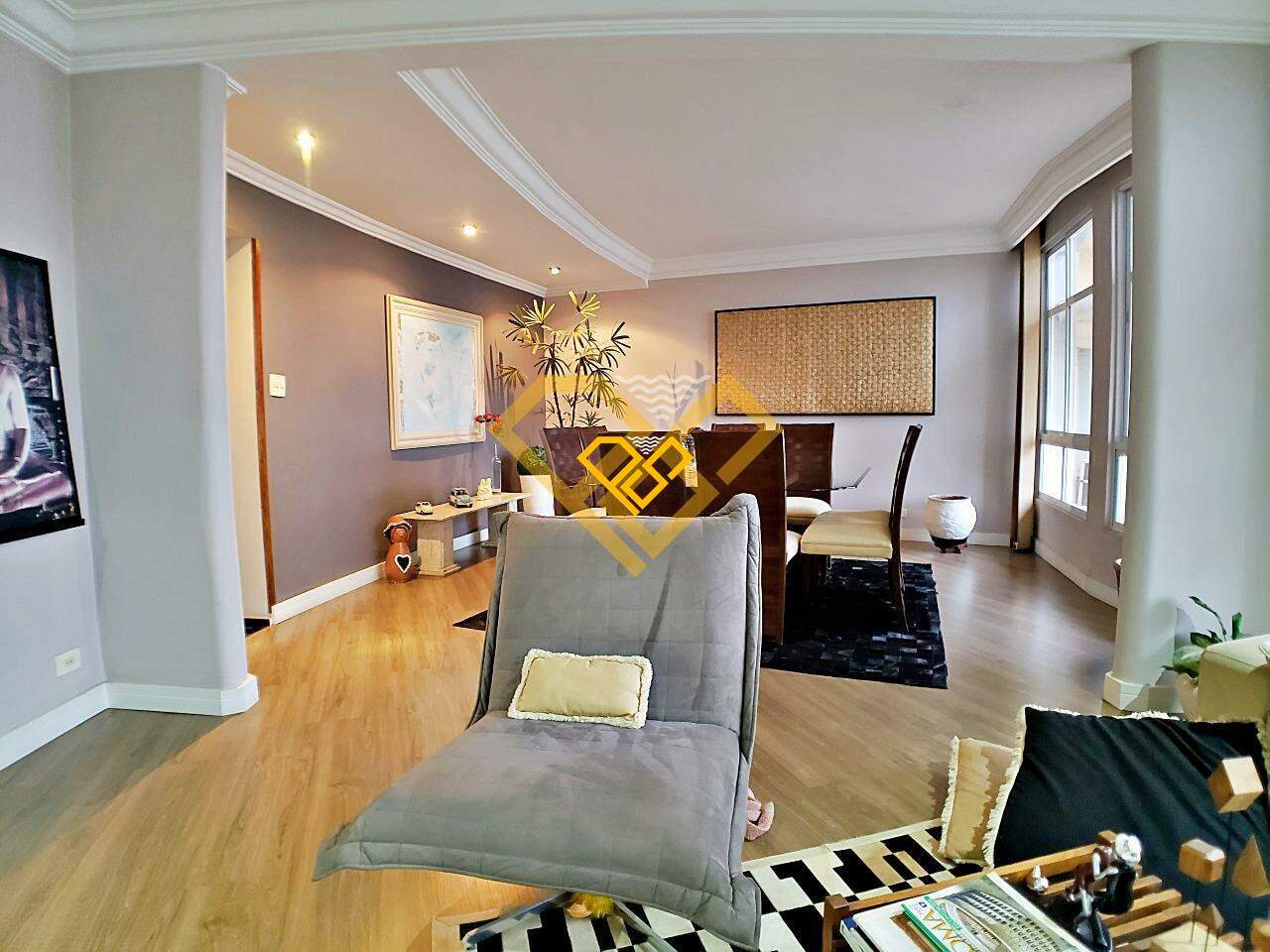 Apartamento à venda no Ponta da Praia: SALA