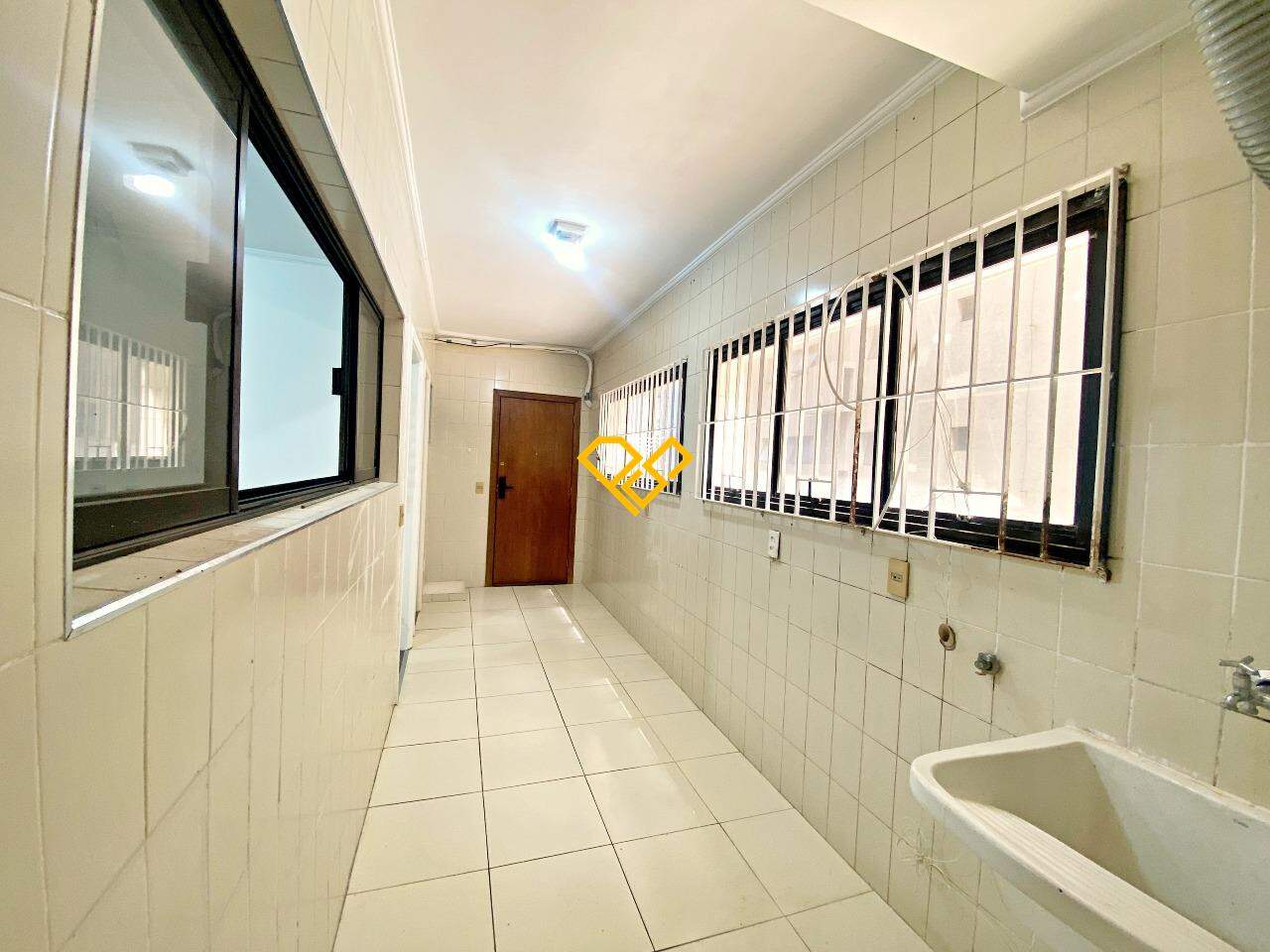 Apartamento à venda no Aparecida: Área de serviço