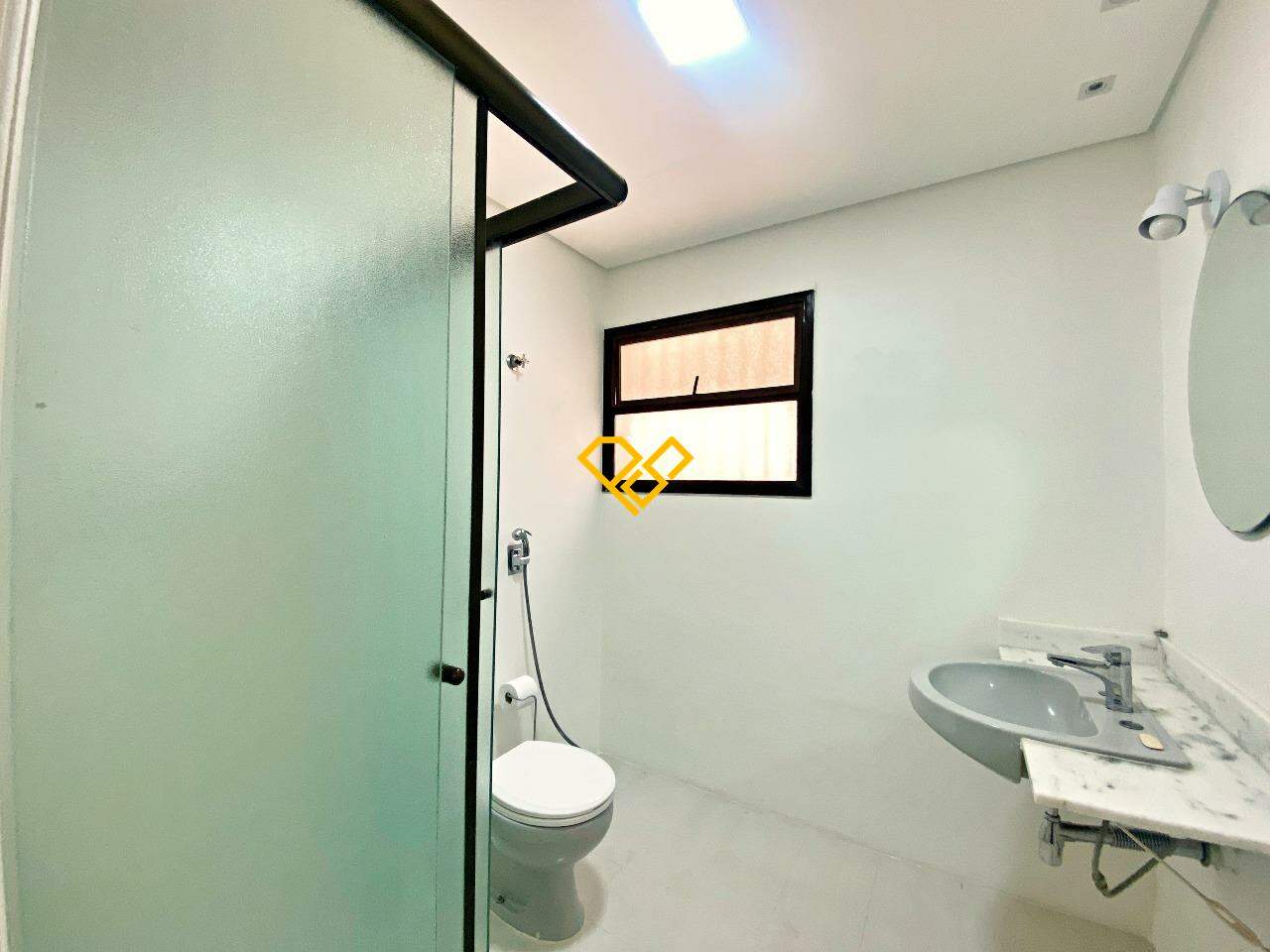 Apartamento à venda no Aparecida: Wc suíte