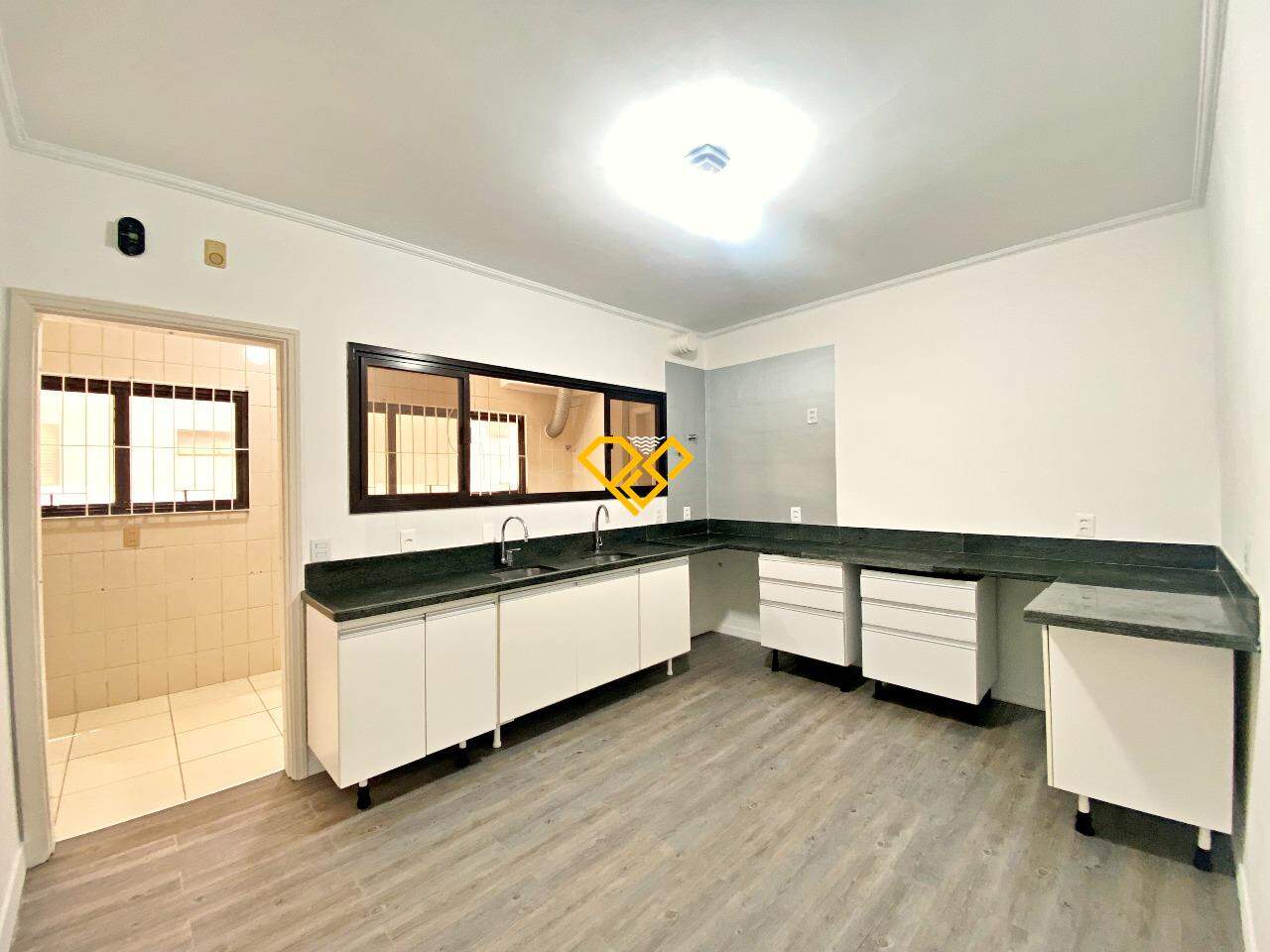 Apartamento à venda no Aparecida: Cozinha