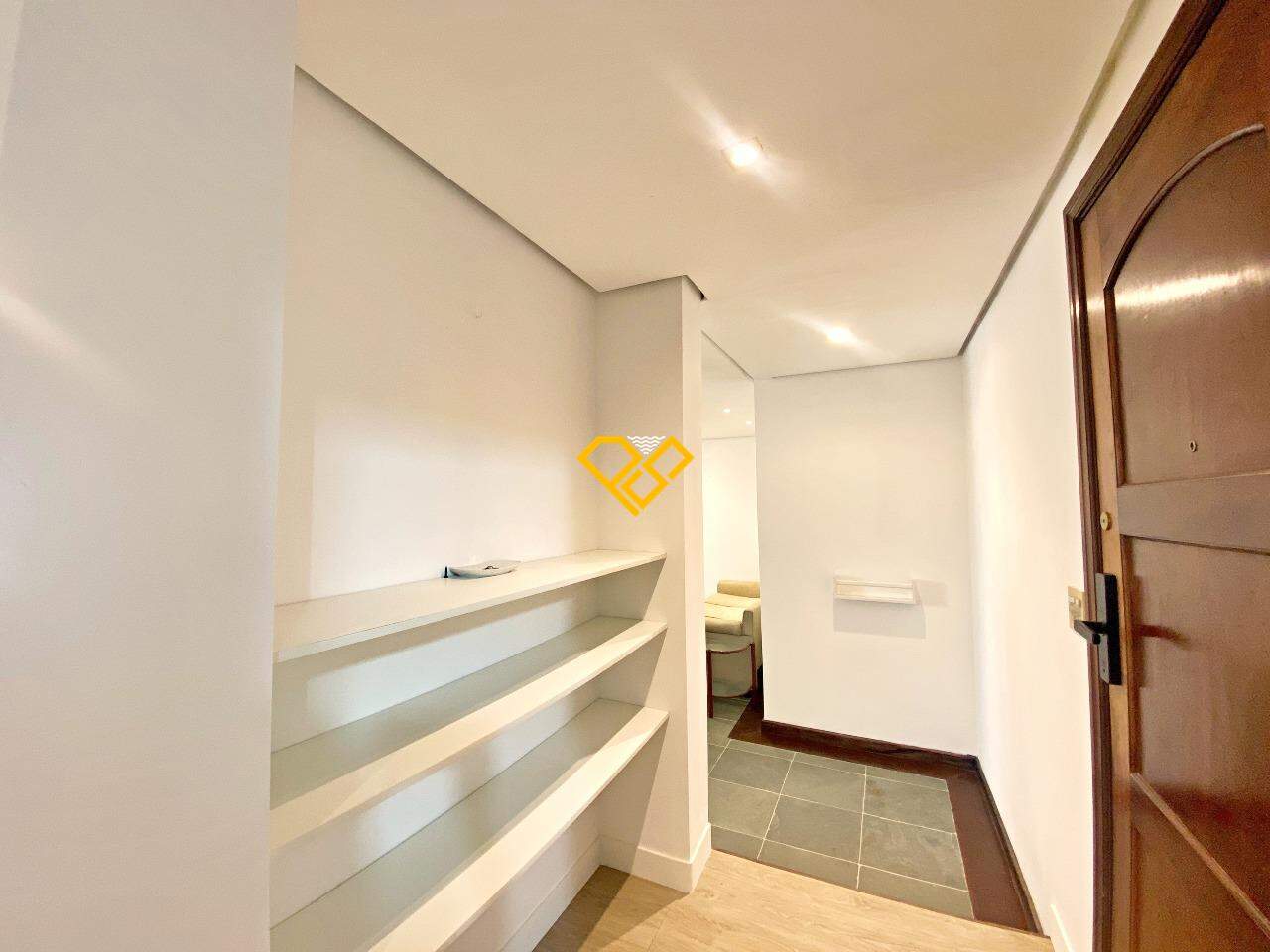 Apartamento à venda no Aparecida: Hall de entrada