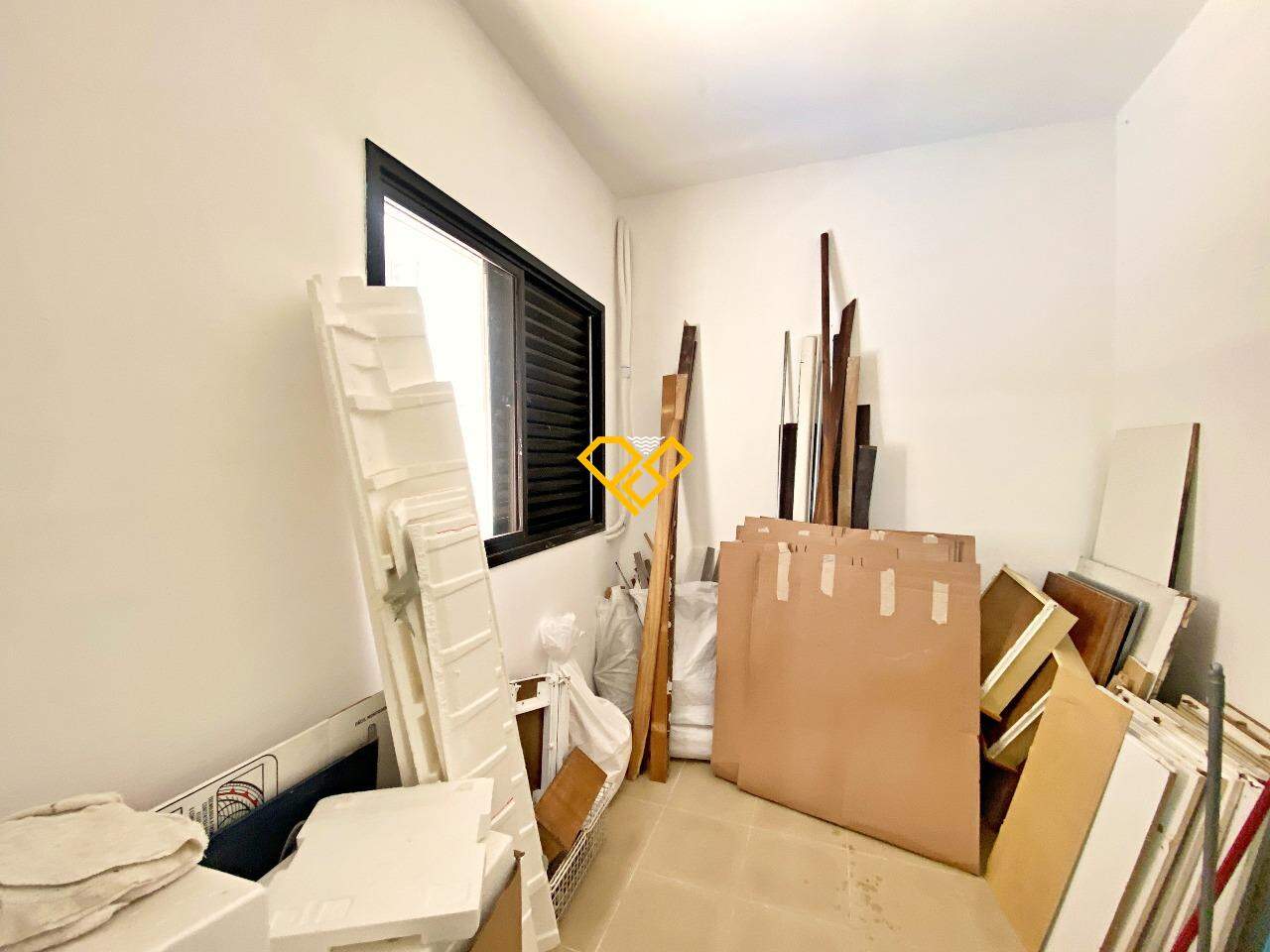 Apartamento à venda no Aparecida: Dependência