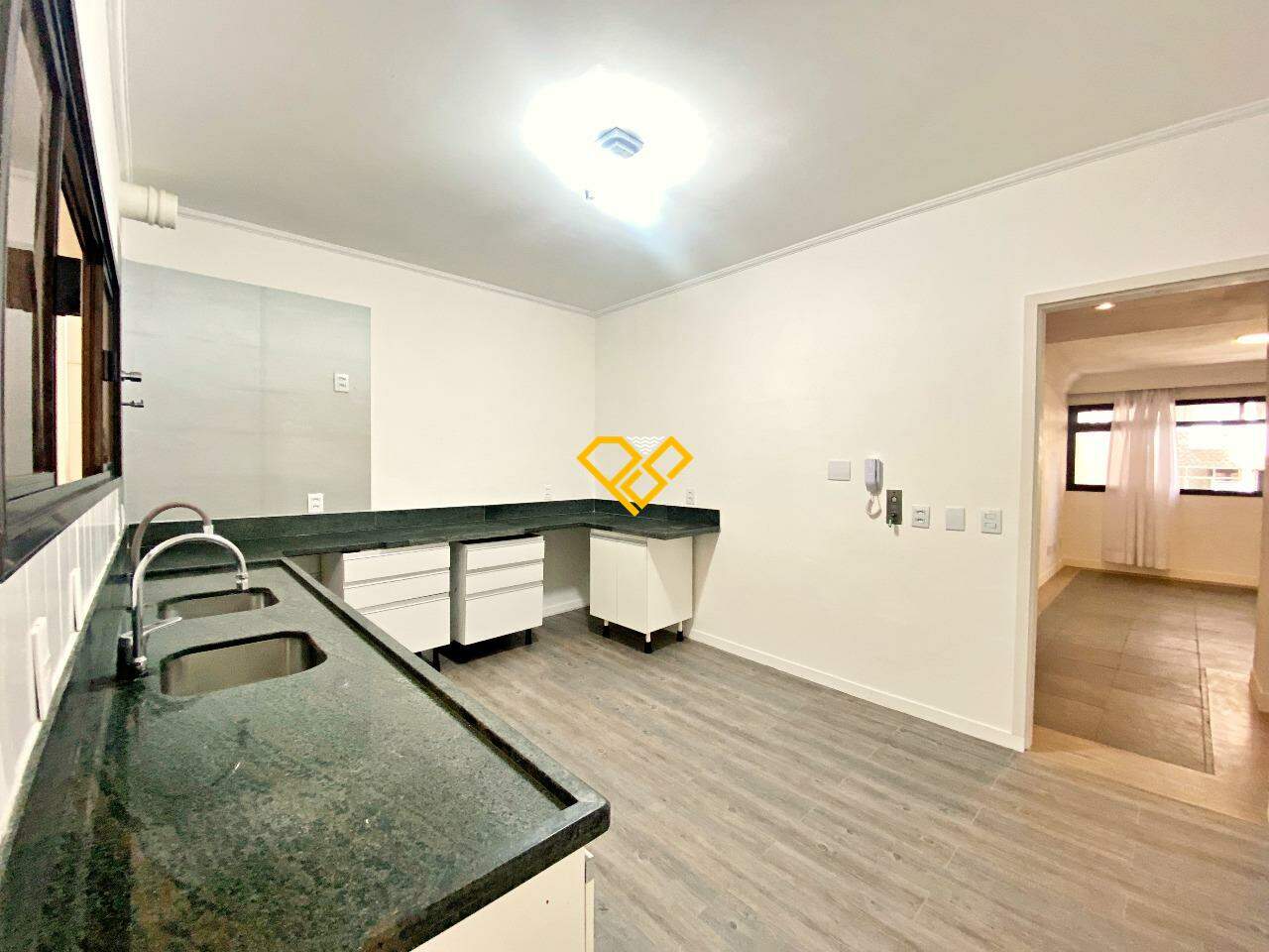 Apartamento à venda no Aparecida: Cozinha