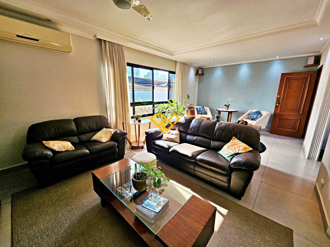 Apartamento à venda no Ponta da Praia: Sala